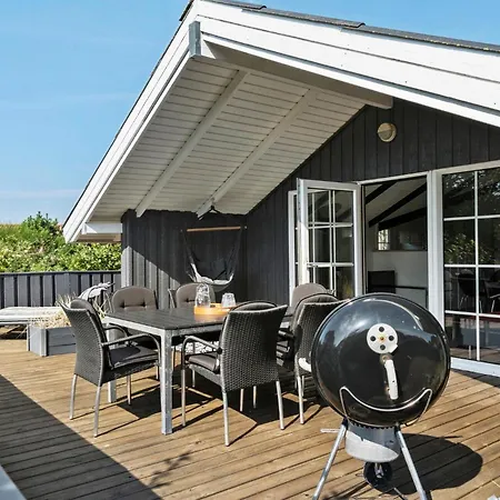 3 Bedroom Stunning In *